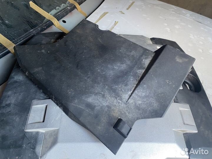 Накладка на двигатель cadillac cts 2