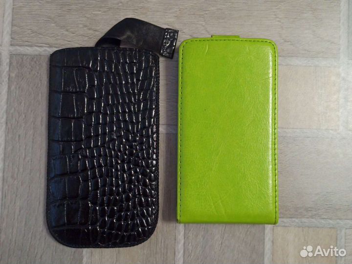 Чехлы на смартфон