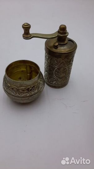 Кувшины из меди и латуни