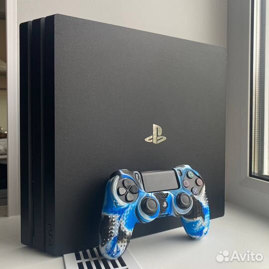 Sony PlayStation 4 / PRO / 1000GB + коробка