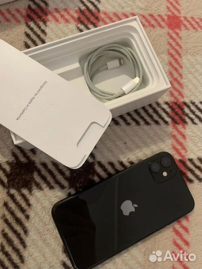 iPhone 11, 64 ГБ