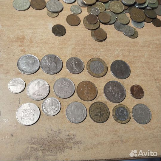 Большая коллекция иностранных монет