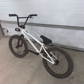 Продам bmx с новыми запчастями