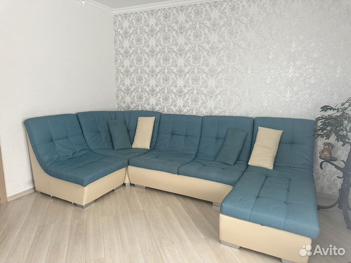 Большой угловой диван бу