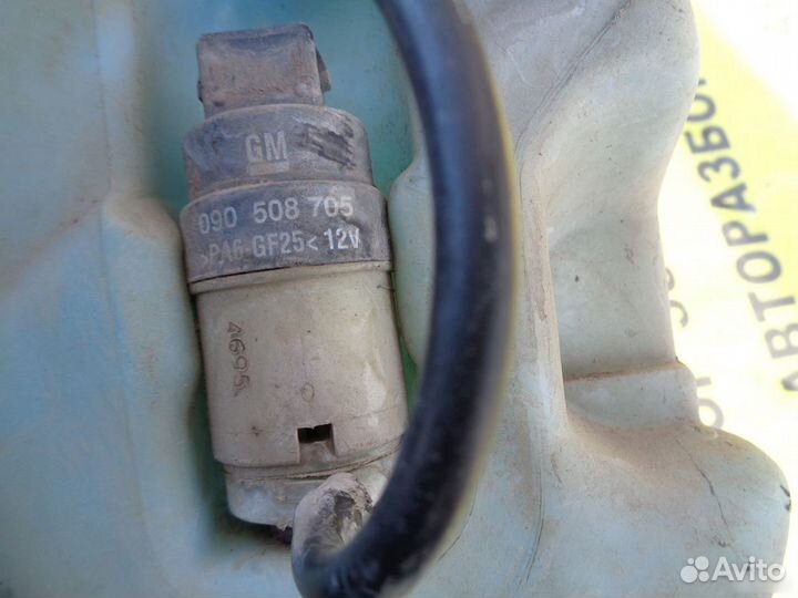 Бачок омывателя лобового стекла Opel Vectra B 1999