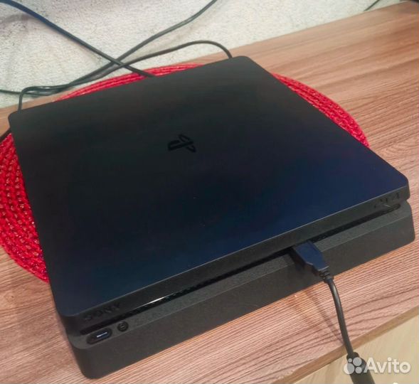 Sony playstation 4 slim