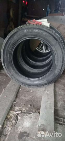 Michelin Latitude X-Ice 2.25/65 R17