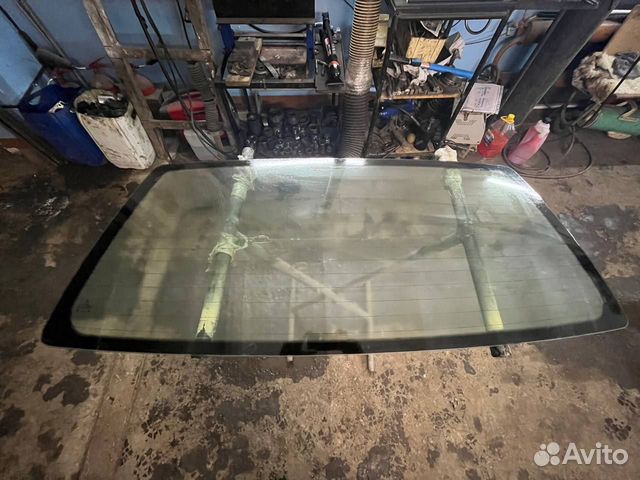 Стекло крышки багажника VW Golf 3