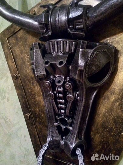 Бык картина из автозапчастей