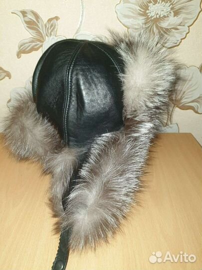 Шапка для девочки новая