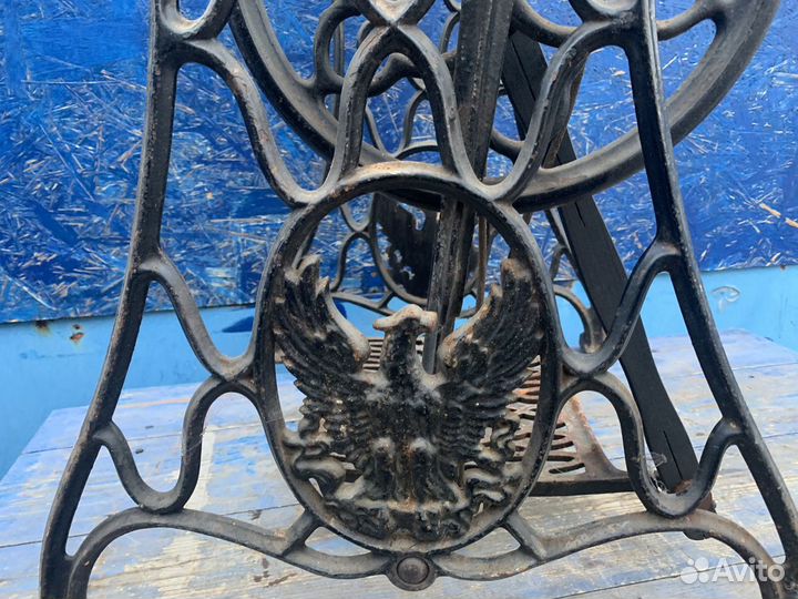 Основание, станина от швейной машинки Teutonia Гер