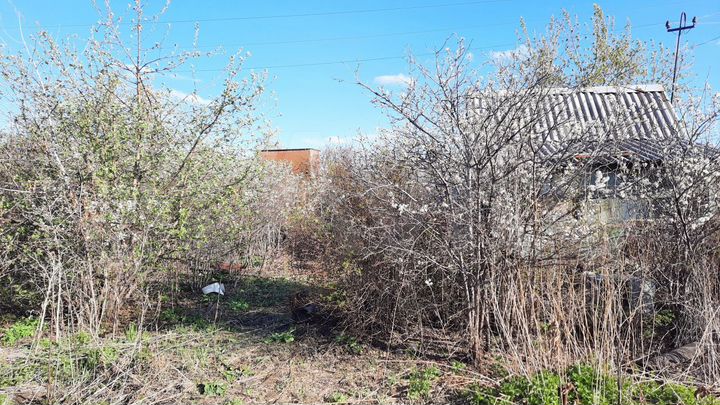 Дача 20 м² на участке 6 сот.