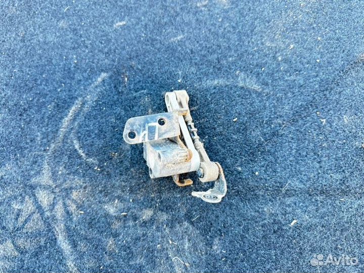 Датчик высоты дорожного просвета задний левый Land