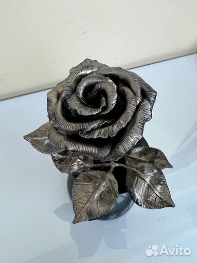 Кованая роза