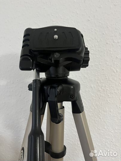 Штатив Continent A1