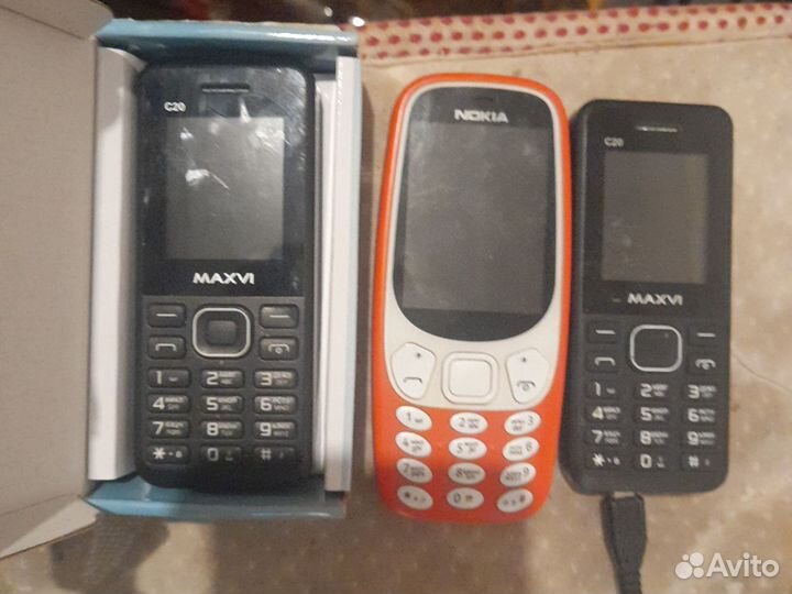 Nokia 100