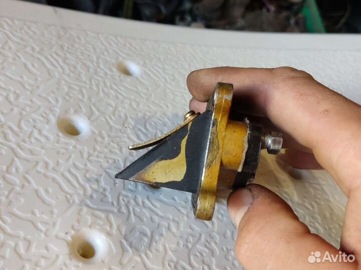 Лепестковый клапан suzuki ran1