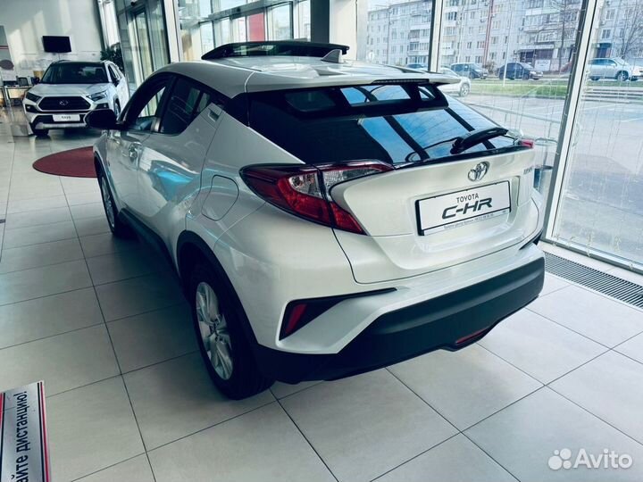 Toyota Izoa 2.0 CVT, 2023