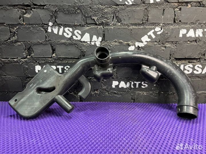 Воздухозаборник Nissan Dualis J10-012805 MR20DE