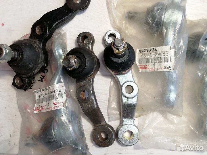 Шаровая опора переднего рычага Toyota Mark