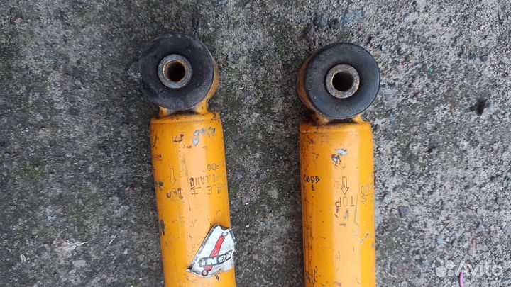 Задние стойки Koni -50