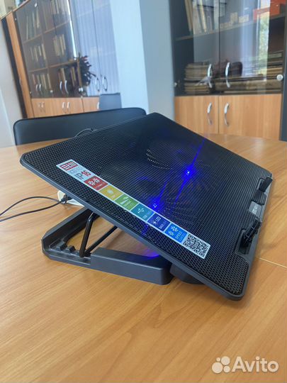 Подставка с охлаждением для ноутбука