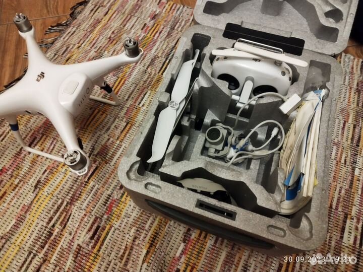 Квадрокоптер dji phantom 4 pro+ V 2.0