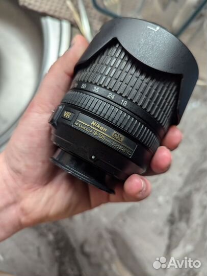 Объектив Nikon DX 18-105mm