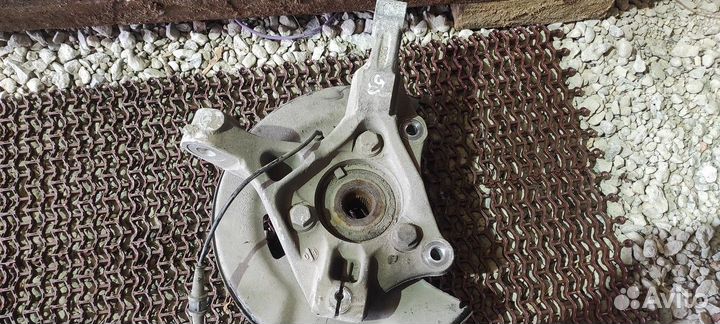 Кулак поворотный левый астра J Opel Astra