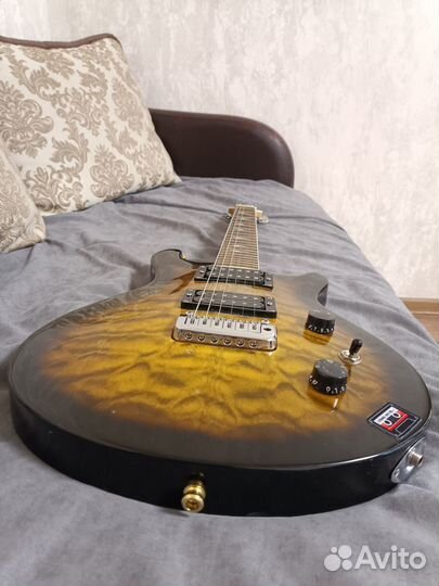 Электрогитара