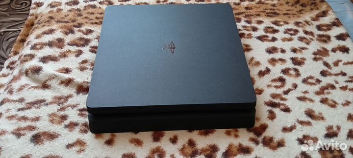 Игровая приставка ps4 slim 500 gb