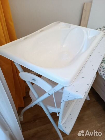 Пеленальный столик с ванночкой cam