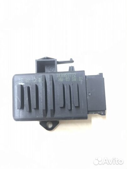 Блок подогрева сидений Passat B7