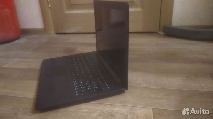 Ноутбук asus