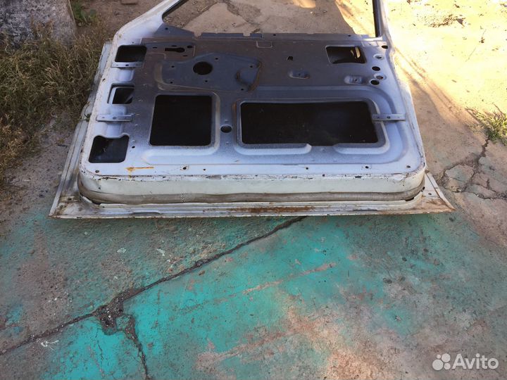 Дверь газ-24 передняя правая