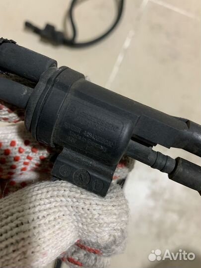 Клапан воздушный к Mercedes C W204 2011г