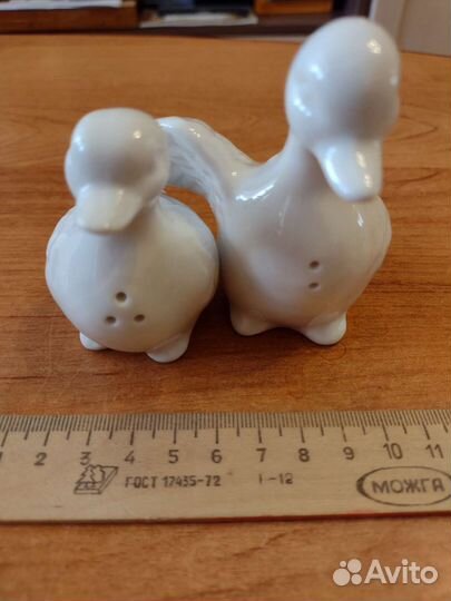 Статуэтки гусей (перечница и солонка)