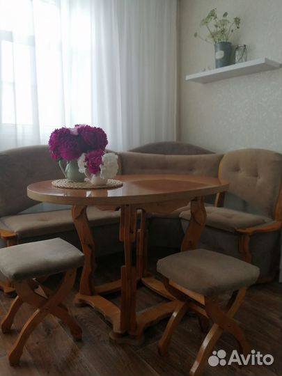 Кухонный уголок со столом бу