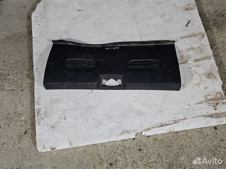 Oбивкa зaднeй пaнeли кyзoвa Хендай Солярис 1 хэтчб