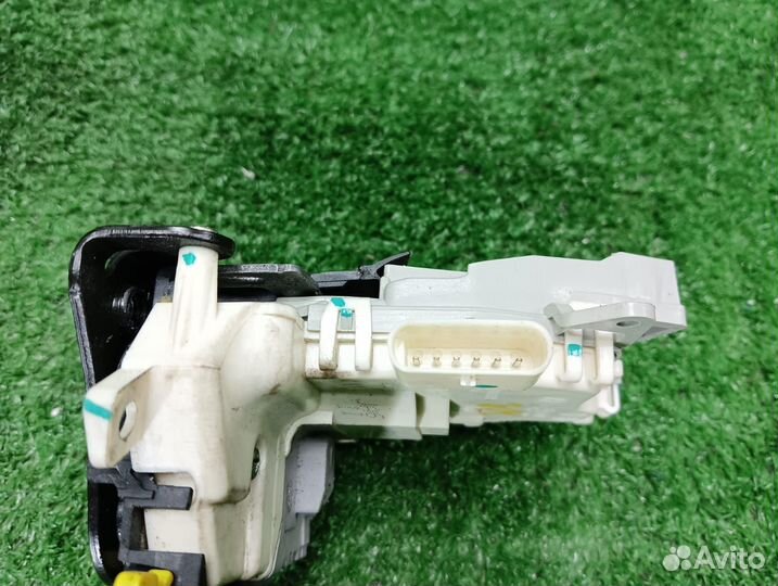 Замок двери задний левый Audi A4 B8 8K