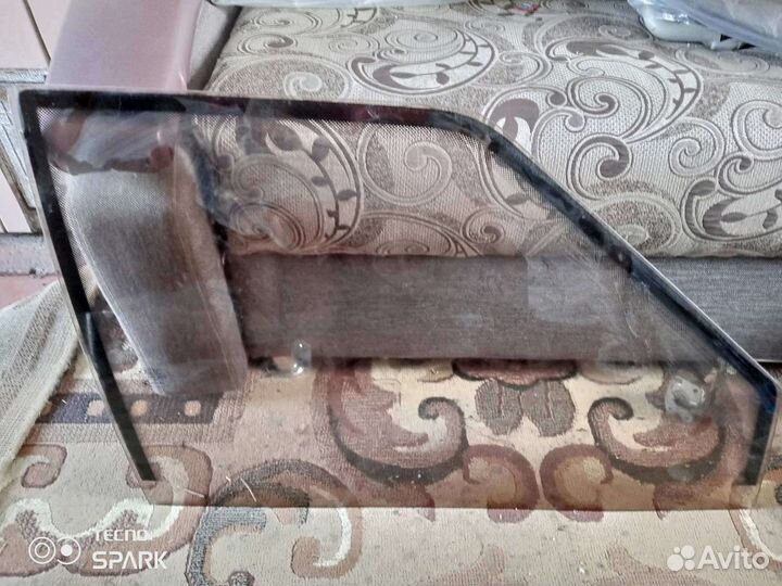 Стекло ваз 2115