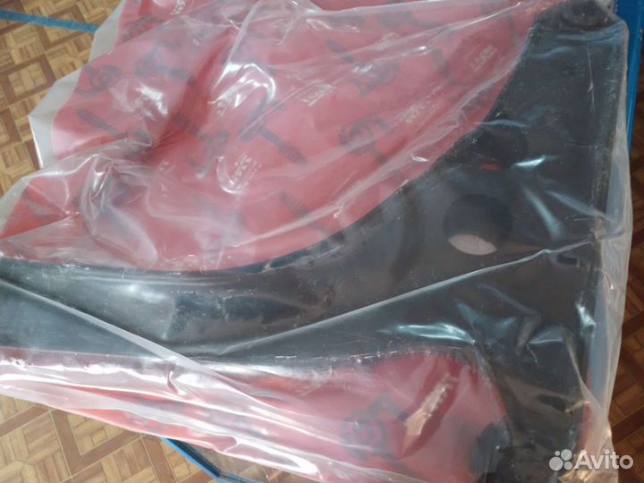 Рычаг нижний jrc 1391,амортизатор ts 3034