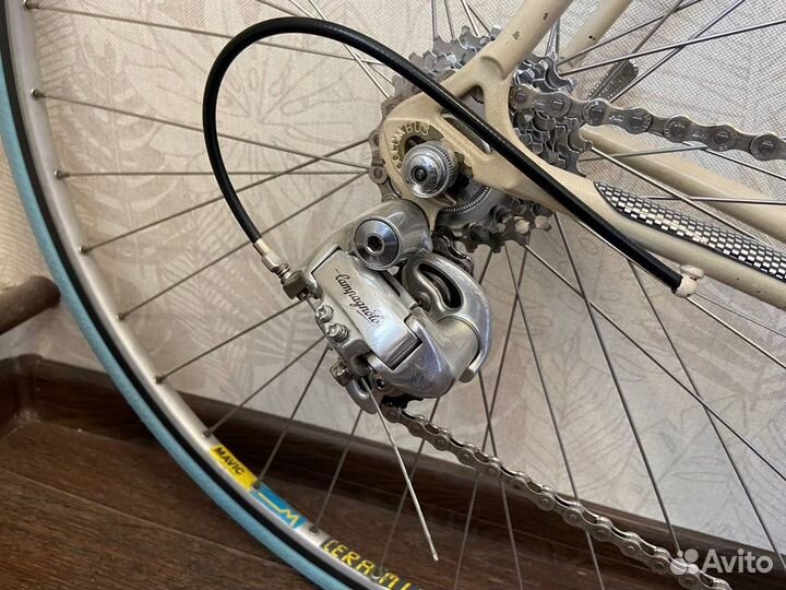 Шоссейный велосипед Carrera