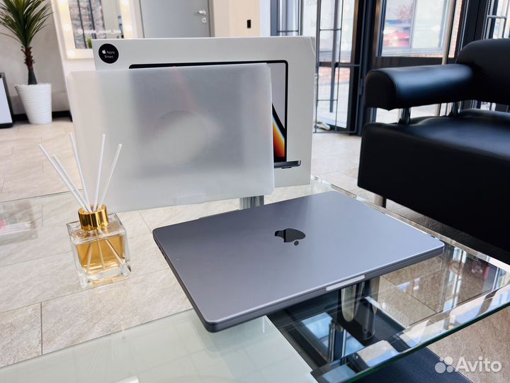 Apple MacBook Pro 14 2021 16/512Gb Магазин