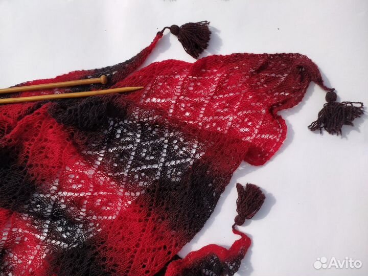 Шаль вязаная спицами
