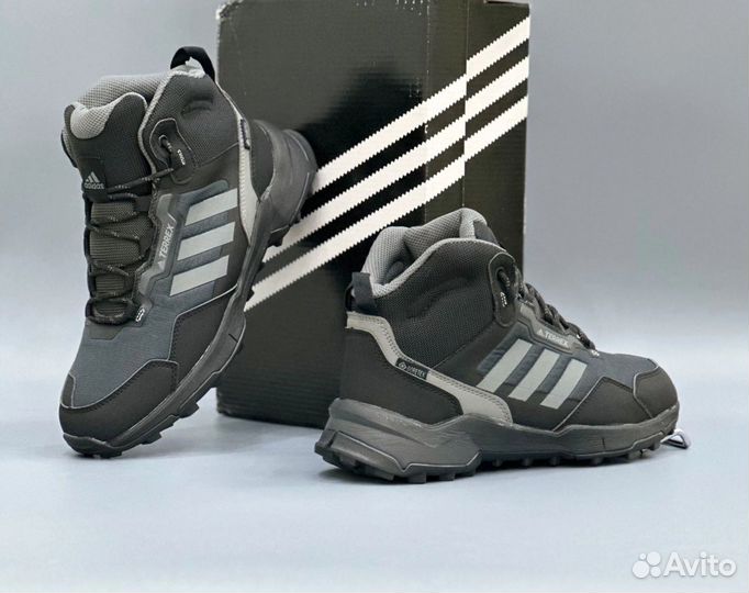 Кроссовки мужские Adidas terrex