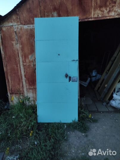 Железная металлическая дверь бу