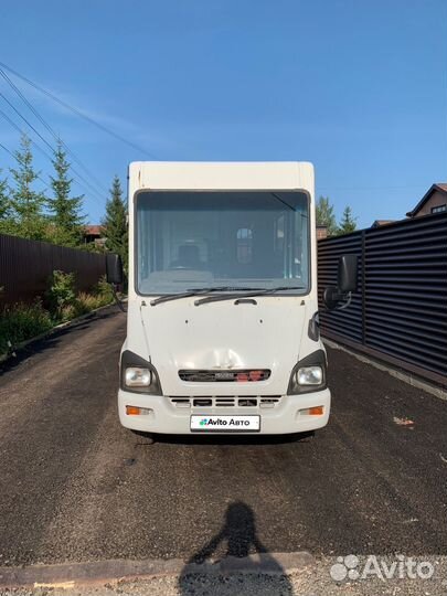 Isuzu ELF (N-series) цельнометаллический, 1990