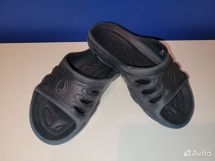 Детские пляжные шлёпки и сланцы, разных размеров