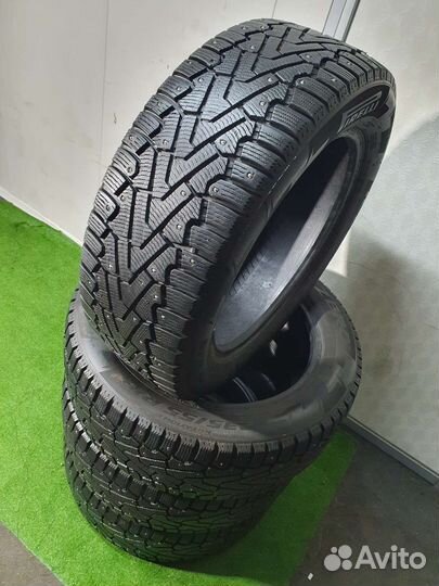 Pirelli Ice Zero 235/55 R18